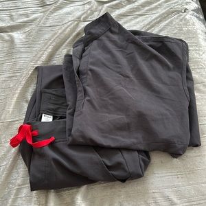 Figs charcoal gray scrub set